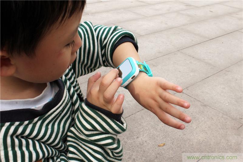 別讓《失孤》重演，360兒童手表幫你定住家中小頑童！