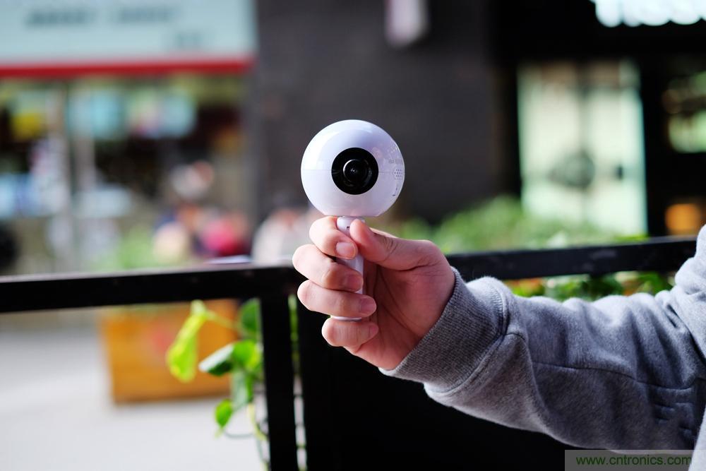 造型神似BB8，讓照片翻滾起來(lái)&mdash;&mdash;暴風(fēng)魔眼