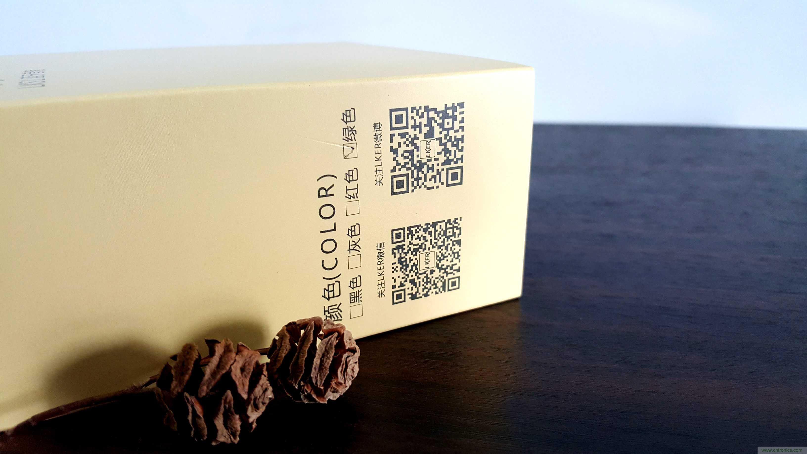 搞怪&ldquo;美人魚&rdquo;盡享靈克藍(lán)牙音箱的天籟之音！