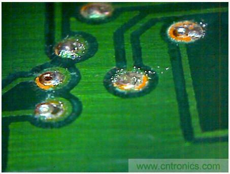 (多圖) 圖文并茂:在家制作高質(zhì)量雙面PCB板