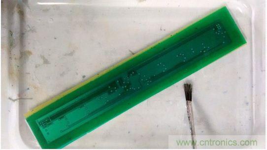 (多圖) 圖文并茂:在家制作高質(zhì)量雙面PCB板