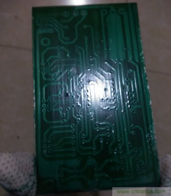 嘗試了四次PCB制作， 最后一發(fā)算是成功了