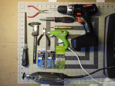 廢舊收音機(jī)如何變身成酷炫機(jī)器人？