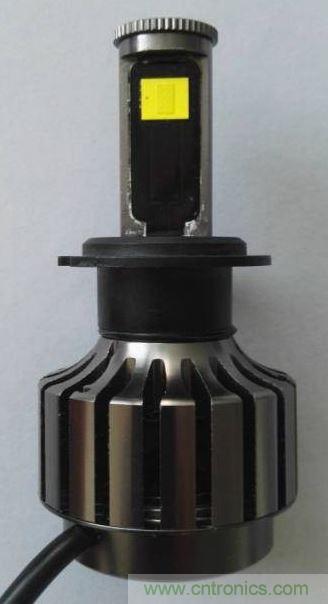 用深圳大道半導(dǎo)體制造的CSP-COBs 改裝圖四所示的用大功率LEDs 制造的汽車前大燈?！九臄z自改裝的外購產(chǎn)品】