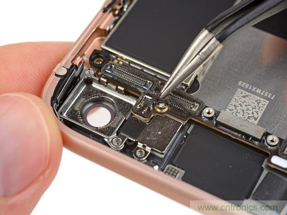 iPhone 8首拆：無線充電版本的iPhone 7？