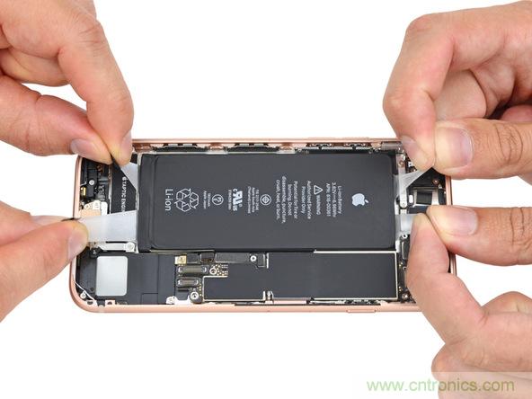 iPhone 8首拆：無線充電版本的iPhone 7？