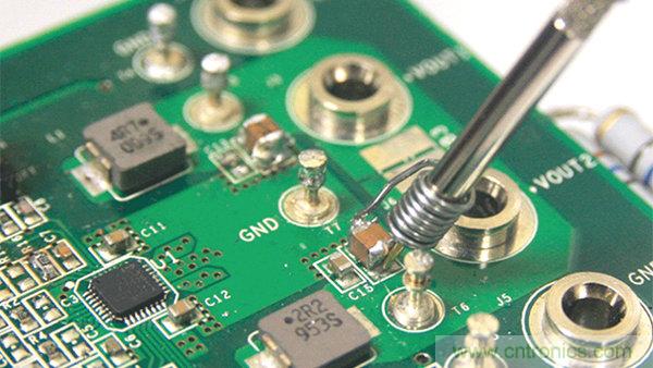 了解開關(guān)調(diào)節(jié)器的輸出，加快電源設(shè)計(jì)