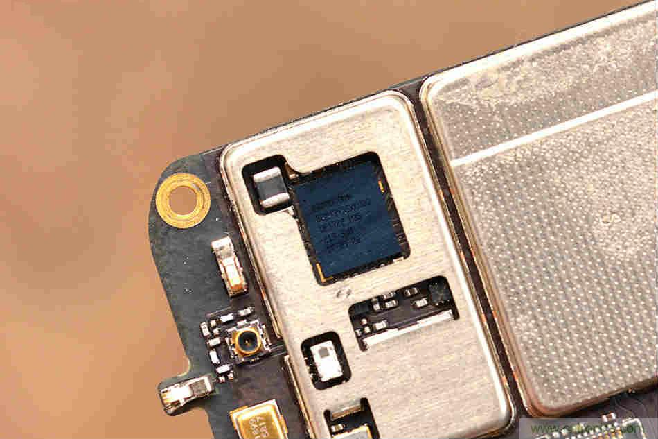 拆解魅族15 Plus：玩轉(zhuǎn)了新概念，但其工藝究竟如何？