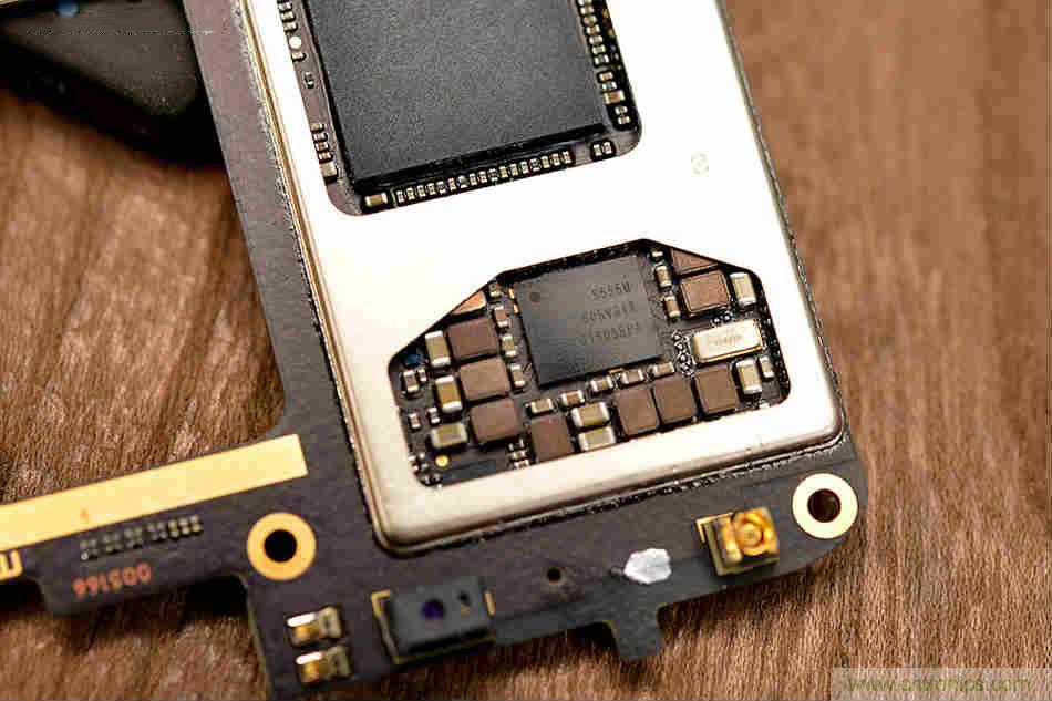 拆解魅族15 Plus：玩轉(zhuǎn)了新概念，但其工藝究竟如何？