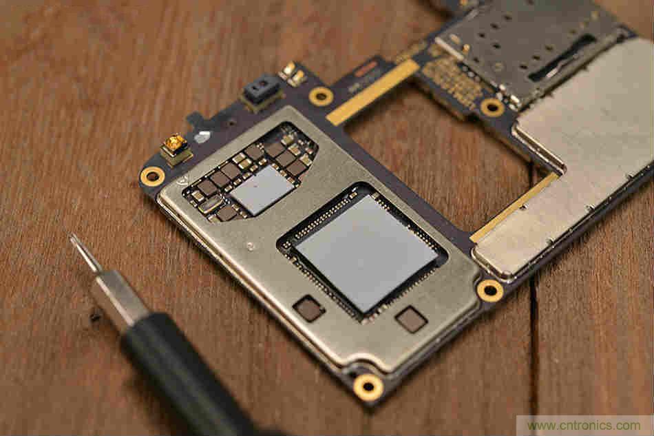 拆解魅族15 Plus：玩轉(zhuǎn)了新概念，但其工藝究竟如何？