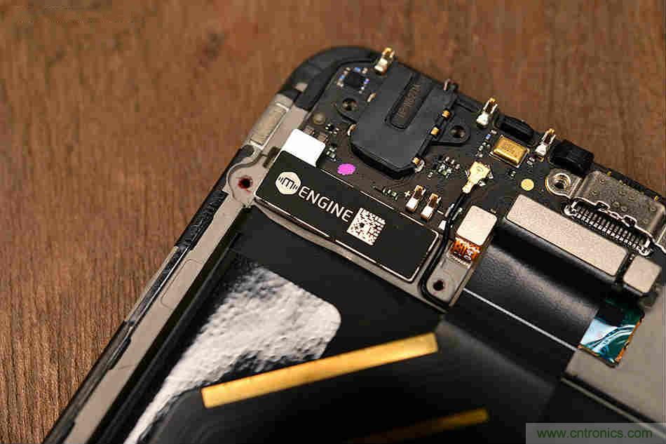 拆解魅族15 Plus：玩轉(zhuǎn)了新概念，但其工藝究竟如何？