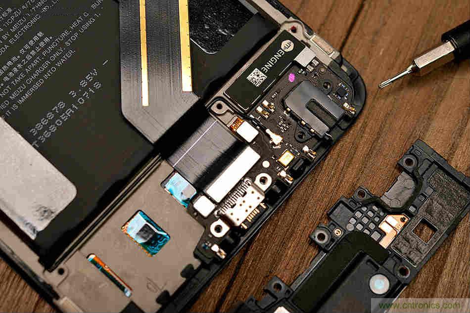 拆解魅族15 Plus：玩轉(zhuǎn)了新概念，但其工藝究竟如何？