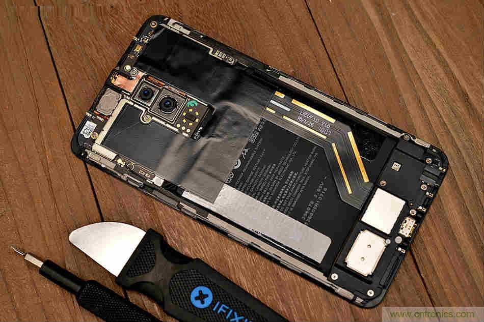 拆解魅族15 Plus：玩轉(zhuǎn)了新概念，但其工藝究竟如何？