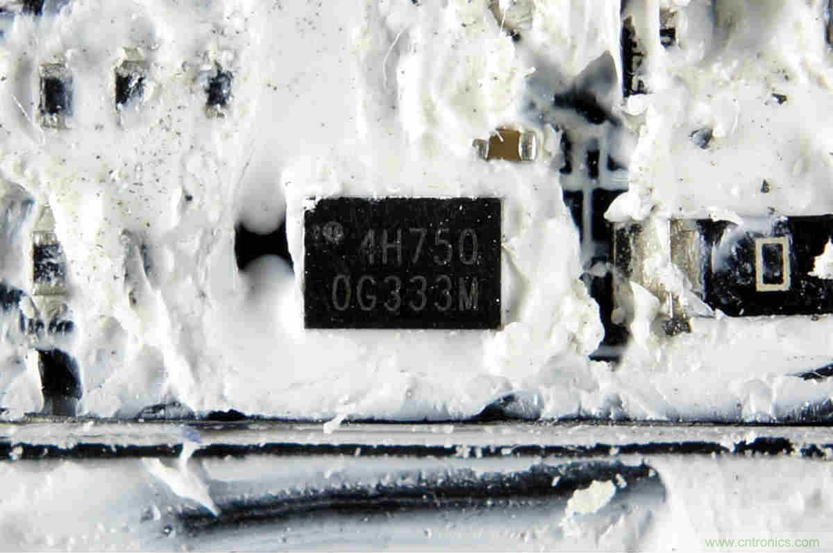 拆解對(duì)比：系出同門，小米、紫米無線充電器的差別有多大？