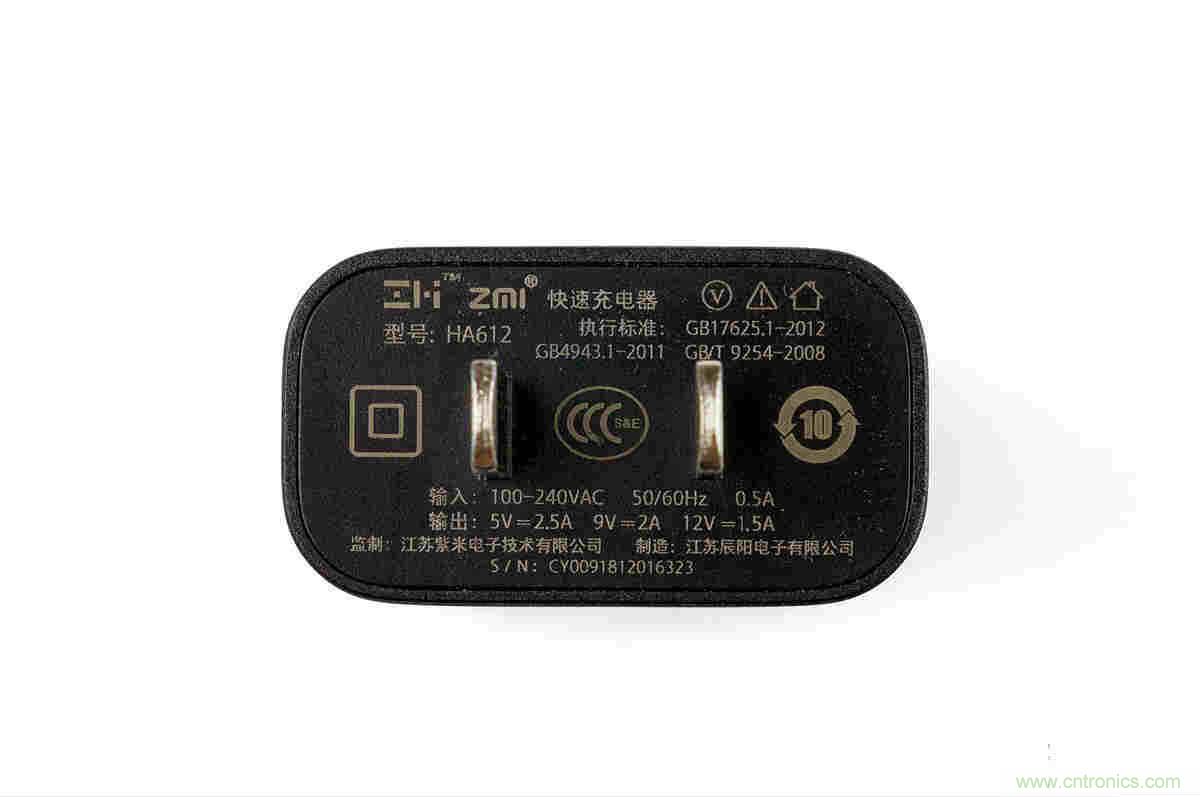 拆解對(duì)比：系出同門，小米、紫米無線充電器的差別有多大？