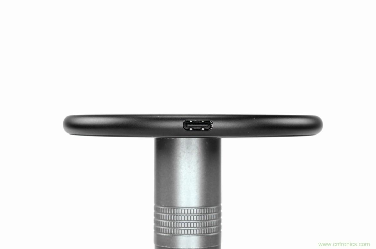 拆解對(duì)比：系出同門，小米、紫米無線充電器的差別有多大？