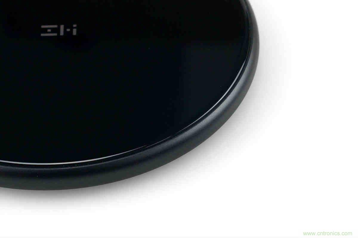 拆解對(duì)比：系出同門，小米、紫米無線充電器的差別有多大？