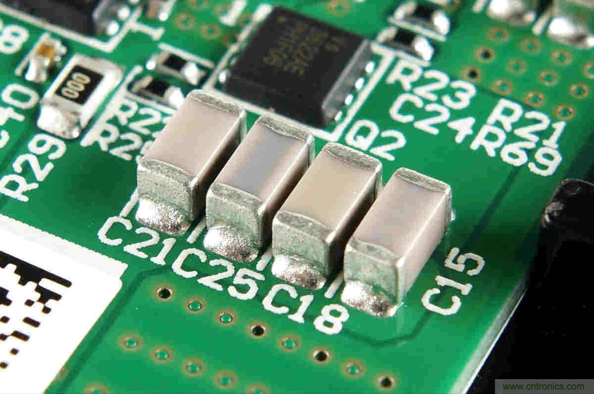 拆解對(duì)比：系出同門，小米、紫米無線充電器的差別有多大？