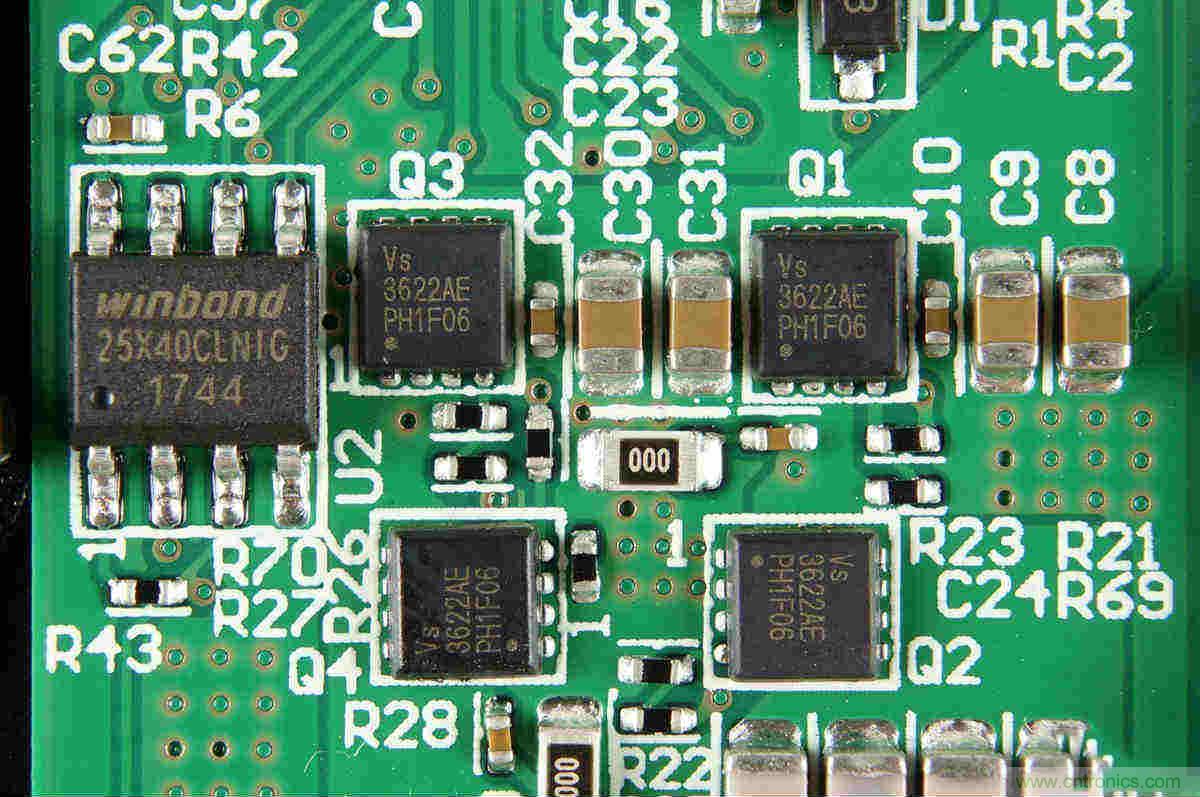 拆解對(duì)比：系出同門，小米、紫米無線充電器的差別有多大？