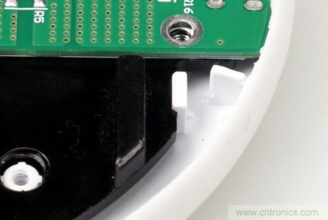 拆解對(duì)比：系出同門，小米、紫米無線充電器的差別有多大？