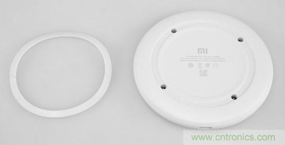 拆解對(duì)比：系出同門，小米、紫米無線充電器的差別有多大？