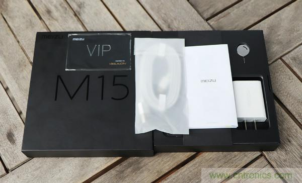 魅族M15拆解：做工精致，壓感Home鍵采用中國(guó)芯