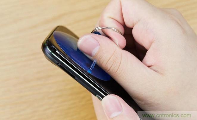 拆解黑鯊手機(jī)：多級直觸一體式液冷系統(tǒng)有什么門道？