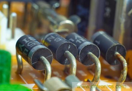 一文看懂電阻、電容、電位器、三極管、二極管、可控硅！