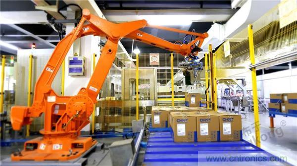 正泰昆侖 | 續(xù)寫(xiě)榮耀，領(lǐng)馭未來(lái)