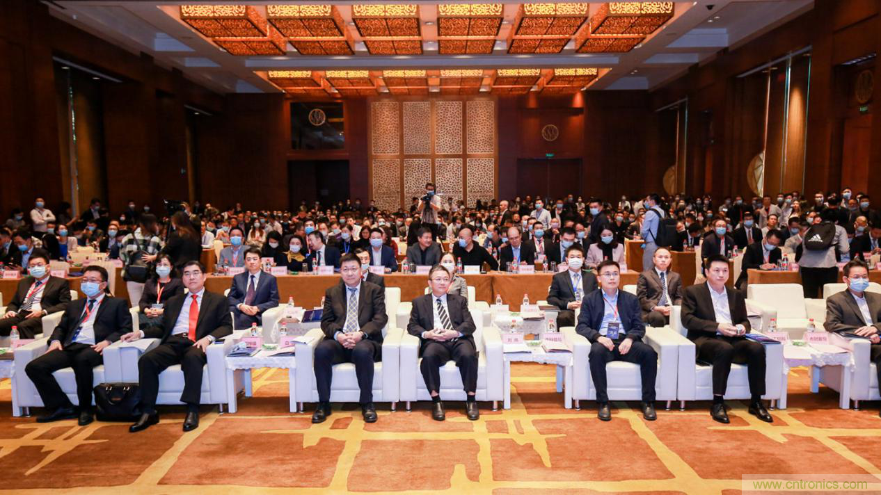 2020年松山湖功能區(qū)投資推介會(huì)成功舉辦，攬資350億發(fā)力新經(jīng)濟(jì)新產(chǎn)業(yè)