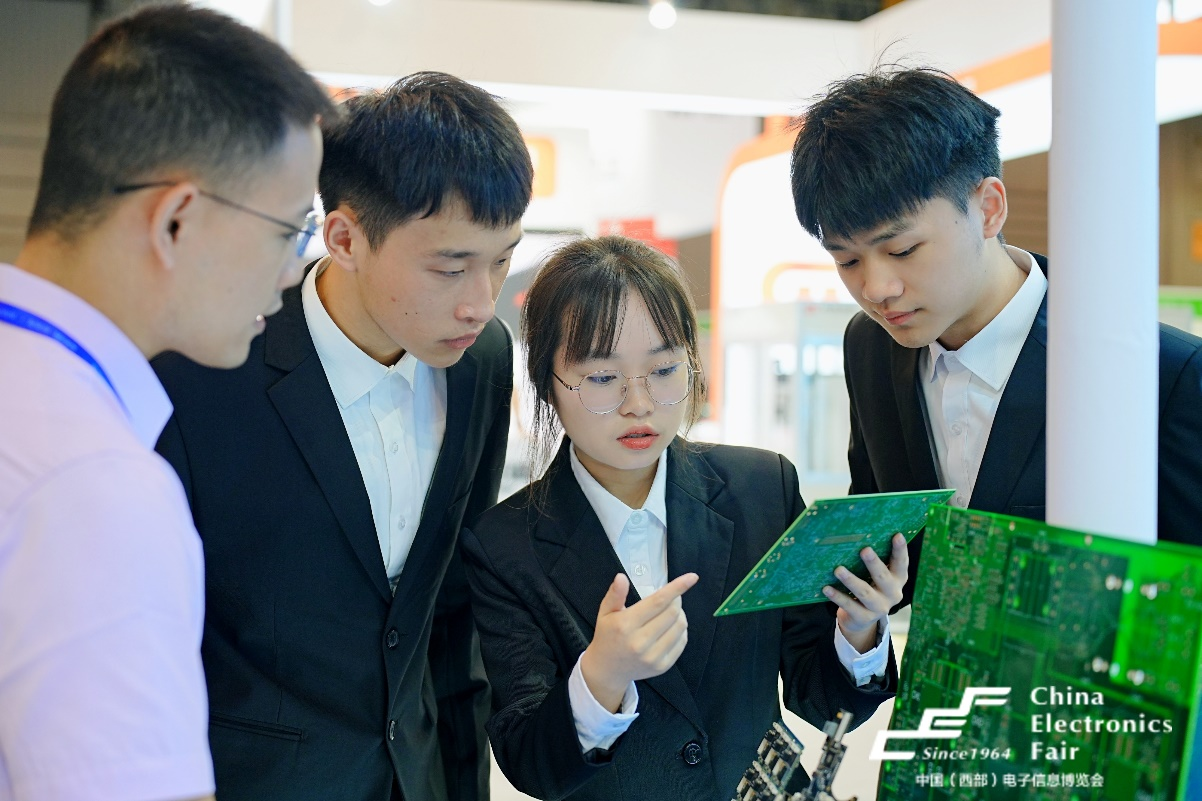 西部電博會(huì)揭秘新質(zhì)生產(chǎn)力，超前劇透亮點(diǎn)，這些展區(qū)不容錯(cuò)過(guò)！