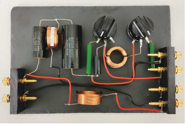 DSP入局：模擬與數(shù)字音頻分頻器設(shè)計(jì)的大比拼！